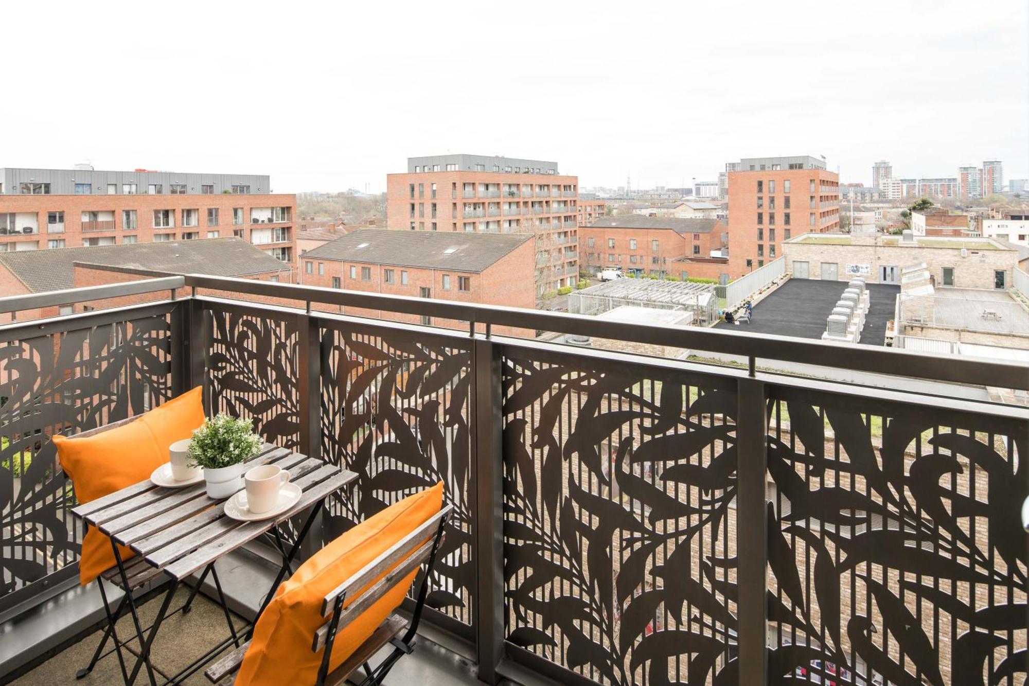 לונדון Canning Town -2 Bed Luxury Apartment מראה חיצוני תמונה